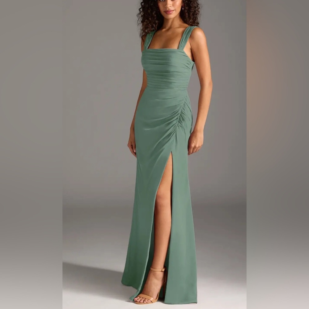 Azazie Sheath Bow Chiffon‎ Dress | Sz A2 | Straight Neckline | ruched body